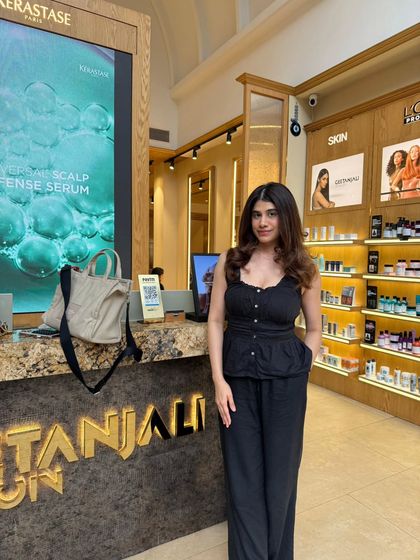 Guess who just dropped by? The fabulous Malvika Sitlani knows where the vibe’s at. When the best choose us, you know it’s real.