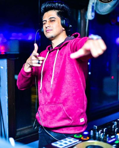 Remix & Mashup Production