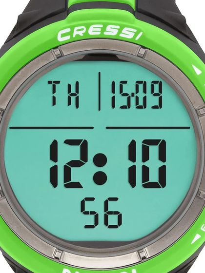 With its vibrant green accent, the Cressi Neon is both functional and stylish. It's designed for scuba, freediving, and spearfishing, offering versatility for divers who do more than just scuba.