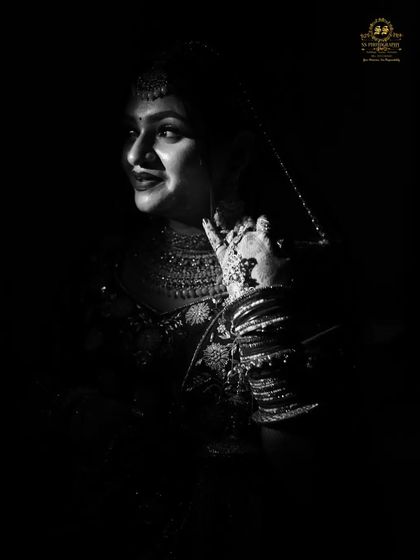 Elegant Bridal Portraits photo 14