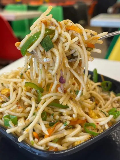 Another tempting shot of my vegetable Hakka noodles. It's a versatile dish that can be enjoyed on its own or paired with a gravy.