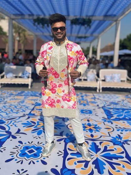 The Showman's Wardrobe photo 16