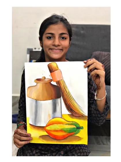 A still life session for the elementary grade exam. This student's painting shows a great start in understanding how to paint different objects.