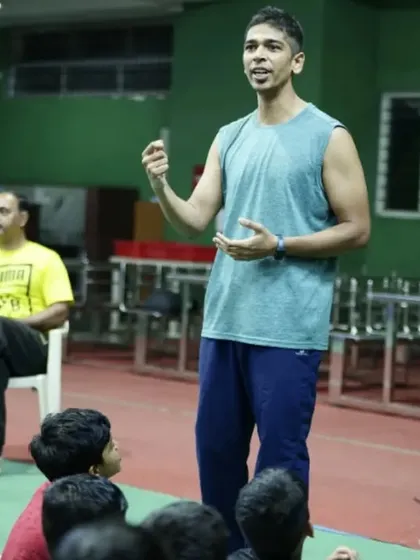 We believe a strong mind is as important as a strong forehand. Our confidence psychologist, Mr. Vikramadithya, is seen here conducting a mental toughness session, helping players build the focus and resilience needed for high-pressure matches.