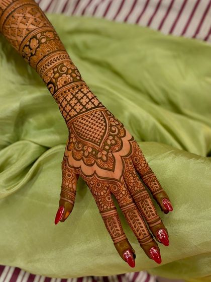 Mitali - Mehendi for Special Occasions Exquisite Bridal Mehendi photo 57