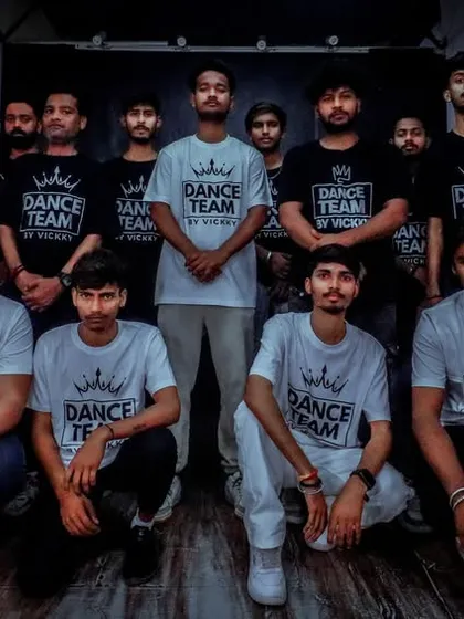 This is my team. I have a crew of 15 to 20 professional choreographers who are experienced, patient, and amazing at what they do. With our large team, we can handle any event, big or small, anywhere in India.