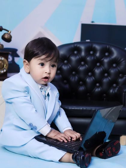 Creative & Themed Studio Shoots photo 11