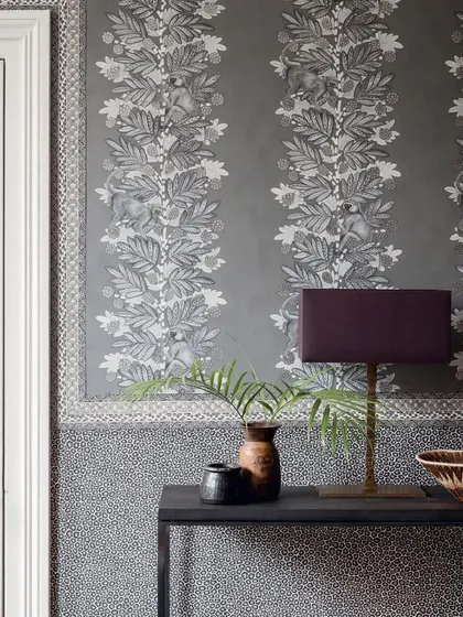 Inspired by Africa’s iconic Acacia tree, this wallpaper captures the lively spirit of mischievous monkeys in a bold, conversational design. The wide stripe effect makes it subtle yet dramatic, bringing charm to any space.