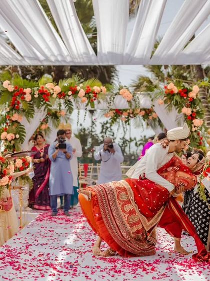 Sacred Vows & Mandap Designs photo 5