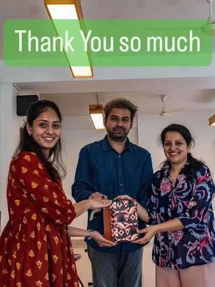 A moment of gratitude at the end of a workshop. We thank our guest teachers for sharing their time and wisdom, and for creating such a loving and open space for the children to learn and grow.