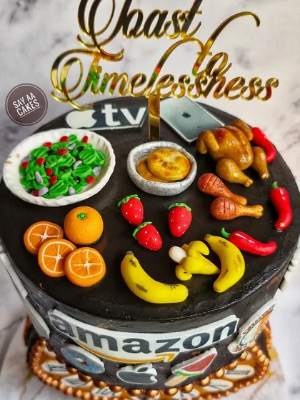This is the top view of the anti-gravity clock cake, showing all the tiny, edible details I made to represent the recipient's favorite things, from food to tech brands. It's this level of personalization that I love bringing to my work.
