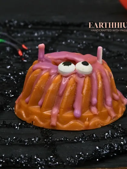 The jelly monster candle with pink icing.