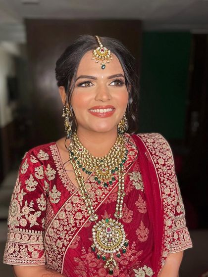 Classic Bridal Looks photo 31