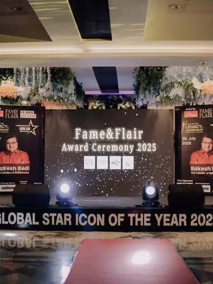 The main stage of the Fame & Flair Award Ceremony, an event planned and executed by our students. They learn to manage stage design, lighting, and overall event production.