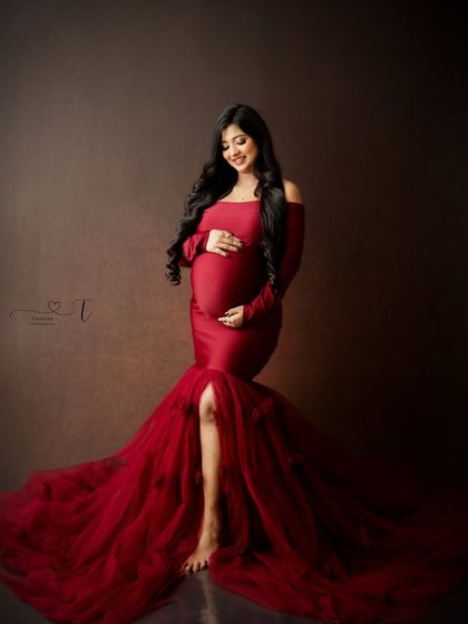 Solo Radiance: Portraits of the Mother-to-Be photo 198