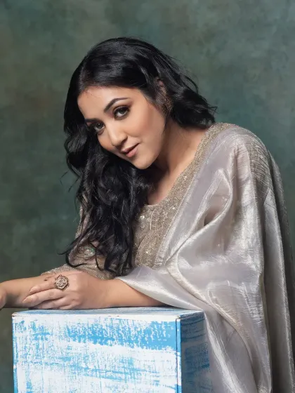 Timeless sarees and sultry eyes are a classic combination. For this look, I created a soft, smokey eye and a nude lip to complement her elegant, shimmery outfit.