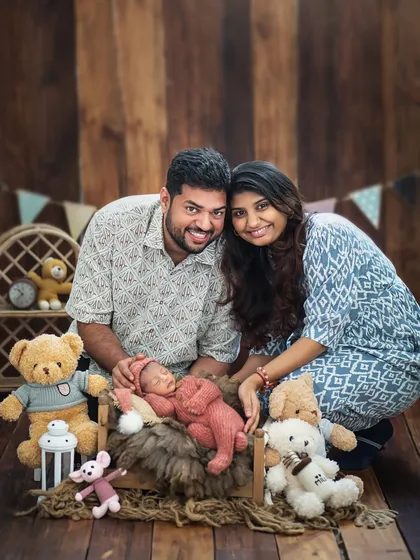 The first family portrait. I believe these moments with you are just as important as the baby’s solo shots, capturing the love that fills the room.