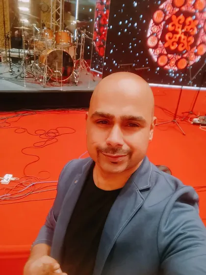 A quick selfie from my console before the start of a show with Shilpa Rao. You can see the full band setup on stage, ready for a night of amazing music.