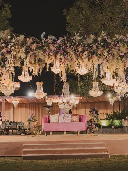 Floral Fantasies: Dreamy Installations photo 9