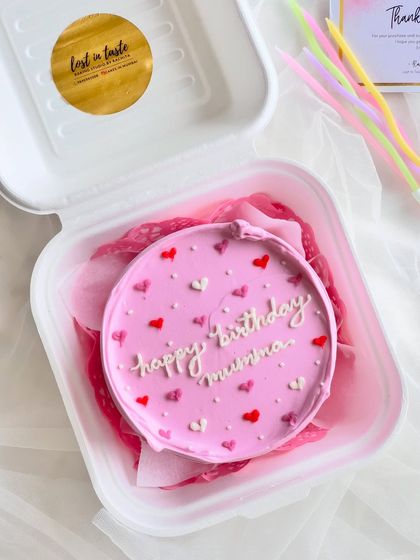 Additional views of my modern and abstract designs, showcasing different angles, video pans, and coordinated sets that highlight the artistic details.