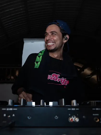 All smiles behind the decks. Connecting with the music and the people is the best part of my job. The energy at the Red Bull DYS India Finals was just unforgettable.