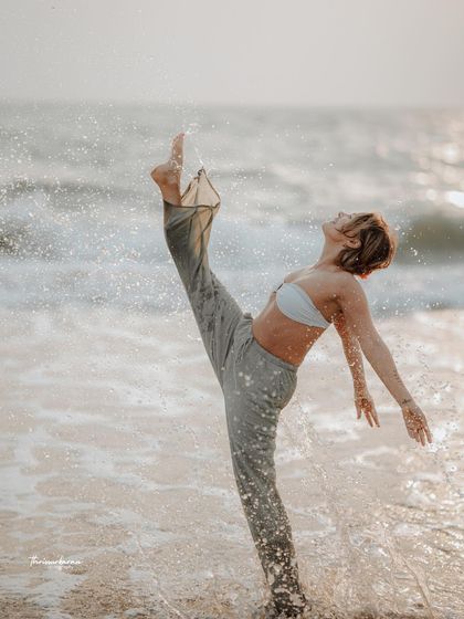 The golden hour light adds a magical quality to this action shot on the beach. Capturing motion with beautiful light is one of my favorite things to do.