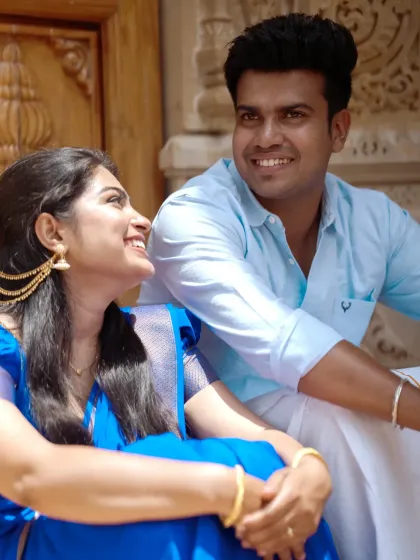 Makeup for couples. Here is a look I created for a pre-wedding shoot, ensuring the makeup looks natural and beautiful in outdoor lighting and captures the joy of the moment.