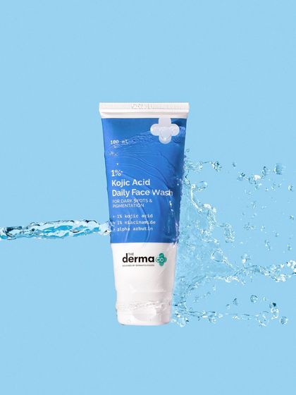 Capturing the perfect splash is a mix of art and science. For this shot, we froze the action as water elegantly wraps around the face wash tube, creating a dynamic and refreshing image that screams hydration.