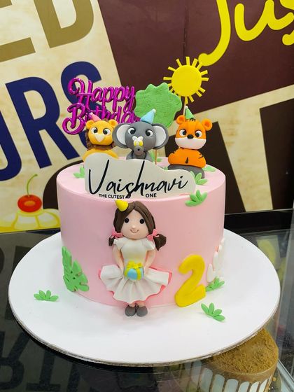 Animal & Jungle Adventure Cakes photo 7