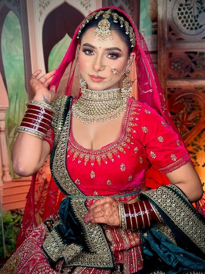 A beautiful portrait of the bride. The nude-pink lipstick keeps the look soft and sophisticated.