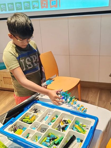 MakersLoft - Holiday Camps Robotics & Coding in Action photo 32