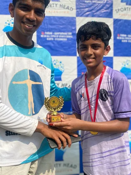 Rudra Chavan receives the Best Player of the Tournament award for his exceptional performance in the U15 Sportyhead Premier League.