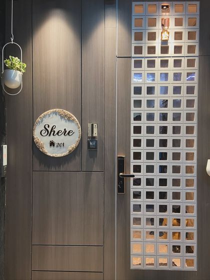 Welcoming Entrances & Foyers photo 11