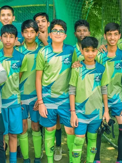 A team photo of one of the participating groups at the JR Pride Cup, ready for action.