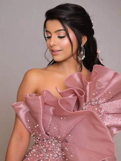 Glamorous Waves & Half-Up Styles photo 11