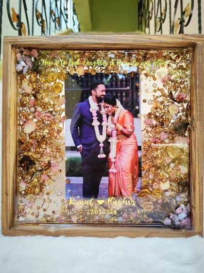 Vinys Galleria - Custom Resin Home Decor Wedding Memories in Wooden Frames photo 28