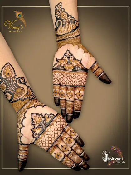 A playful, asymmetrical design with different bird motifs on each hand.
