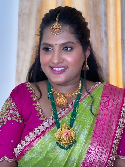 A classic portrait of Deepika's engagement guest look.