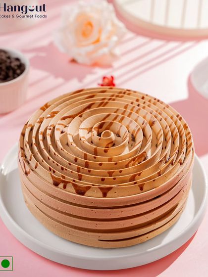 Irresistibly bold and decadently smooth, our Irish Espresso Cake is a coffee lover's dream. The rich coffee flavor is infused into every layer of this stunning cake.