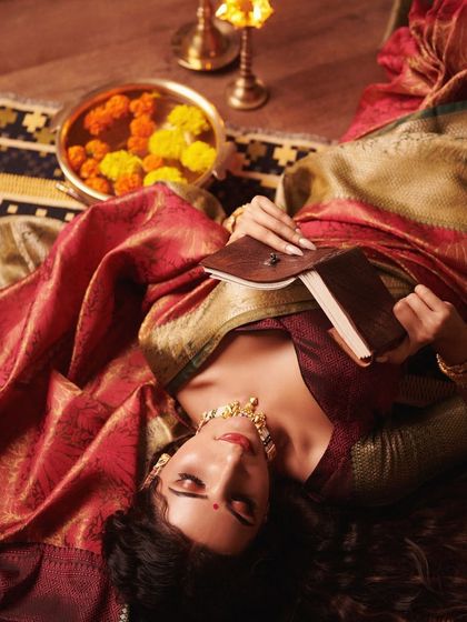 Another perspective of this tranquil traditional look. The focus is on the flawless skin and the soft, blended eyeshadow, creating a look of pure elegance.