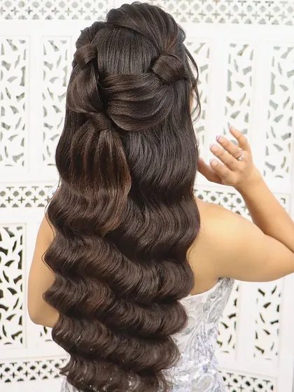 Hollywood waves are perfect for receptions and engagement parties. I teach you how to create these soft, glamorous waves that last all night and look incredible on camera.