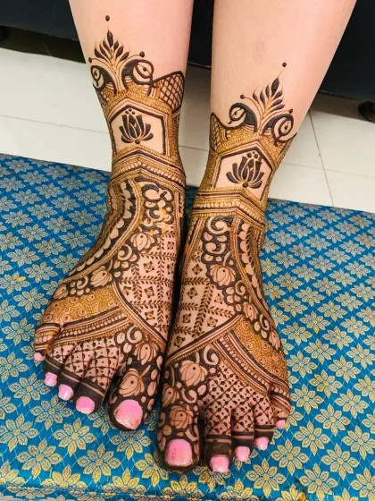 Elegant Bridal Foot Designs photo 4