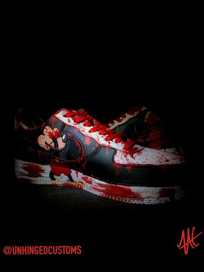 A side profile of the gory Mickey custom. Not your typical Disney-themed sneaker.