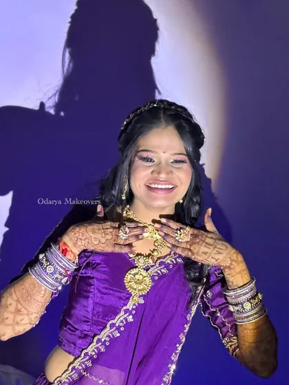This is for the Bandoli ceremony, a Marwadi pre-wedding ritual where the bride has her own baraat. The bride is glowing with happiness, ready to dance and celebrate.