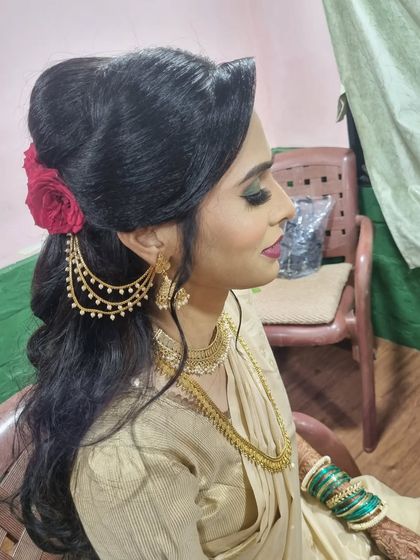 Engagement & Pre-Wedding Glam photo 19