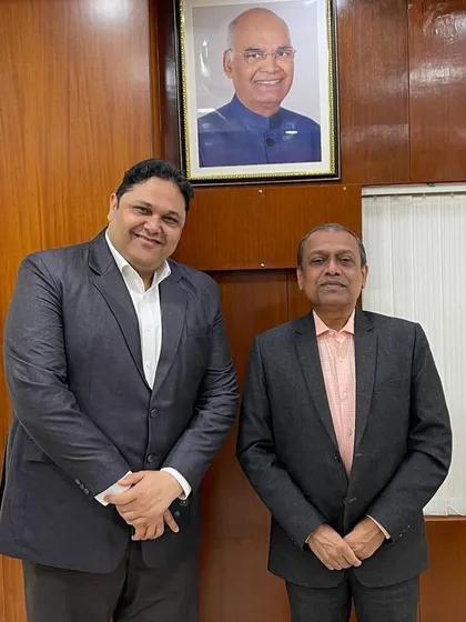 I had the pleasure of meeting with the Managing Director of LIC of India to discuss key issues within the insurance sector. Such dialogues are crucial for understanding the industry landscape and help in mediating insurance claim disputes more effectively for my clients.