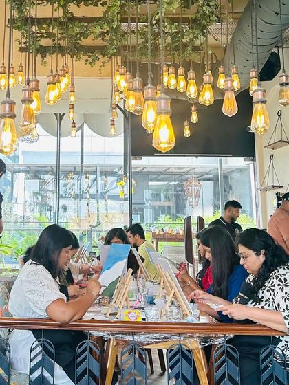 Public Sip & Paint Sessions photo 4