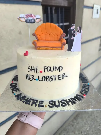 Could this cake BE any more perfect for a bachelorette party? This 'Friends' themed cake, featuring the iconic orange couch and "She Found Her Lobster" quote, is a fun and nostalgic way to celebrate the bride-to-be.