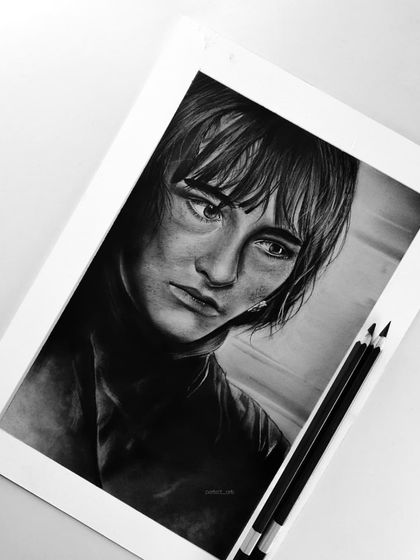 Hyper-Realistic Pencil Portraits photo 12