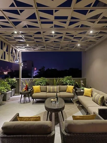 Here’s how a terrace can become your favorite spot in the house, even at night. For this project, I designed a custom geometric pergola with integrated lighting and arranged a comfortable lounge area, perfect for relaxing or hosting guests under the stars.